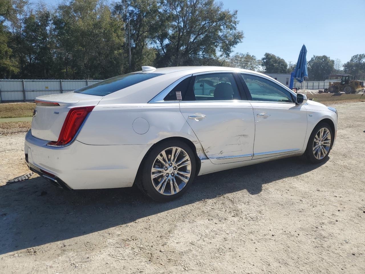2018 Cadillac XTS - Image 3