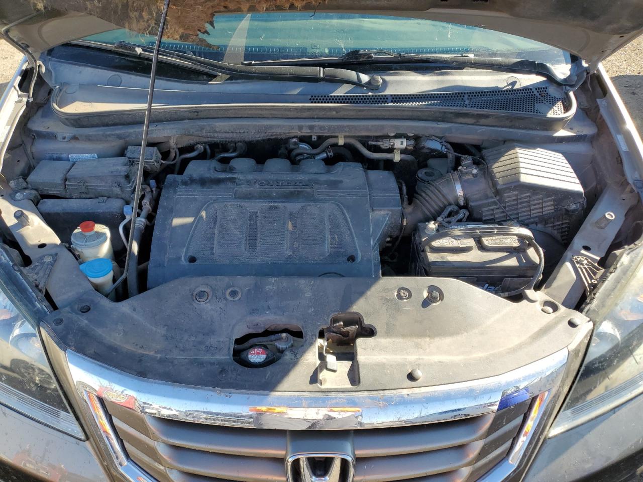 2010 Honda Odyssey - Image 12