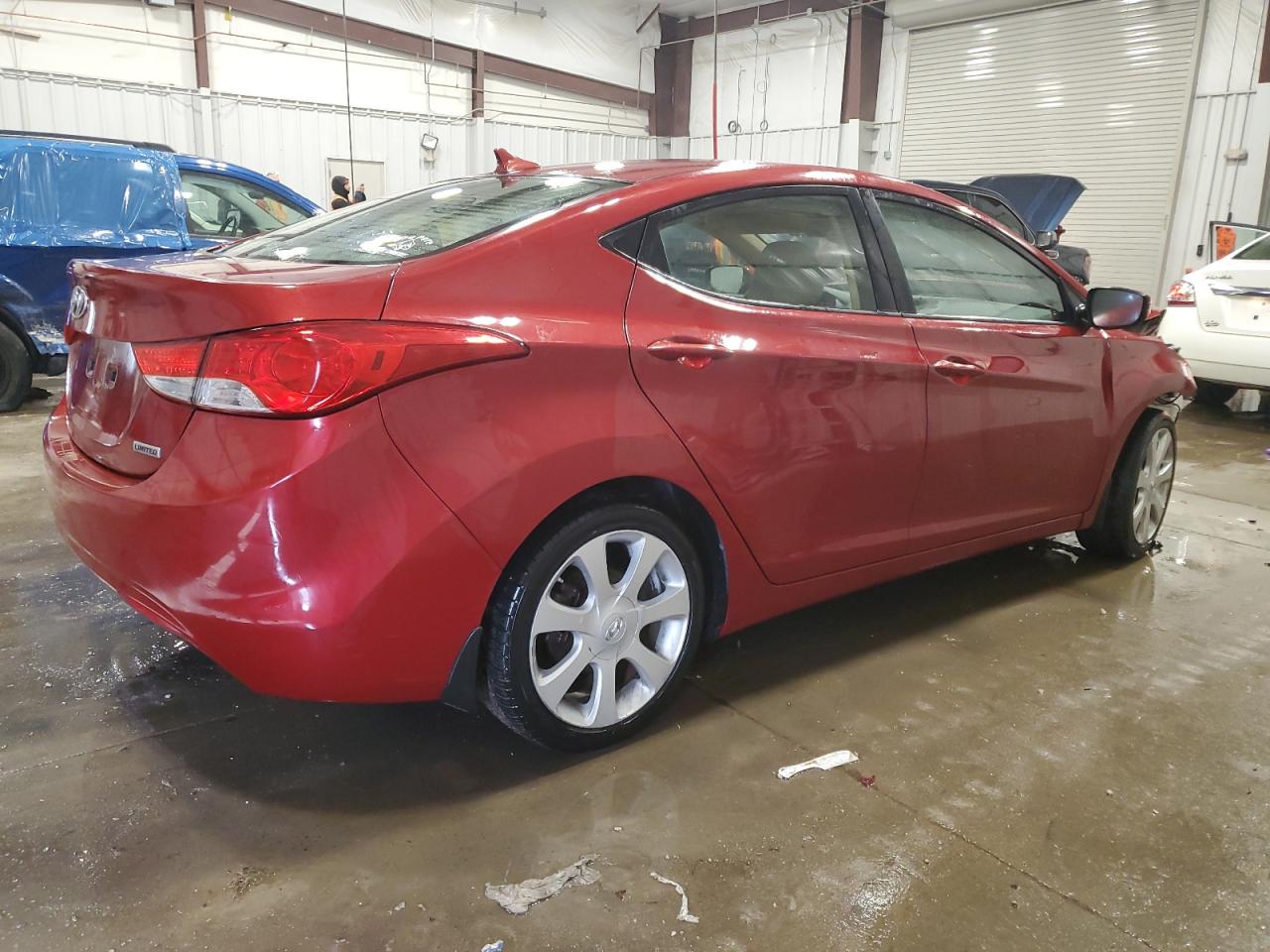 2012 Hyundai Elantra - Image 3