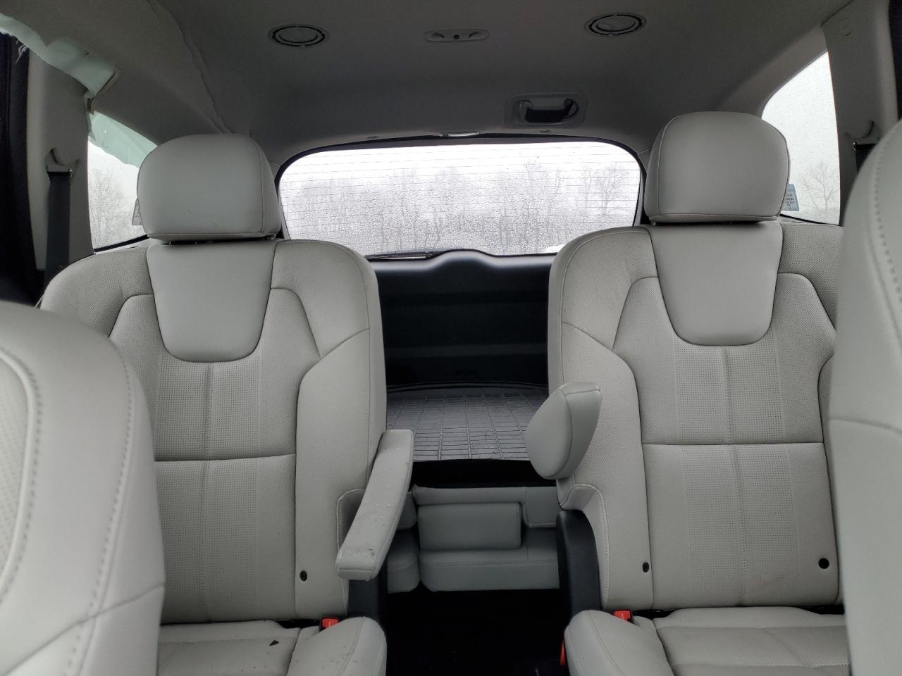 2023 Kia Telluride - Image 10