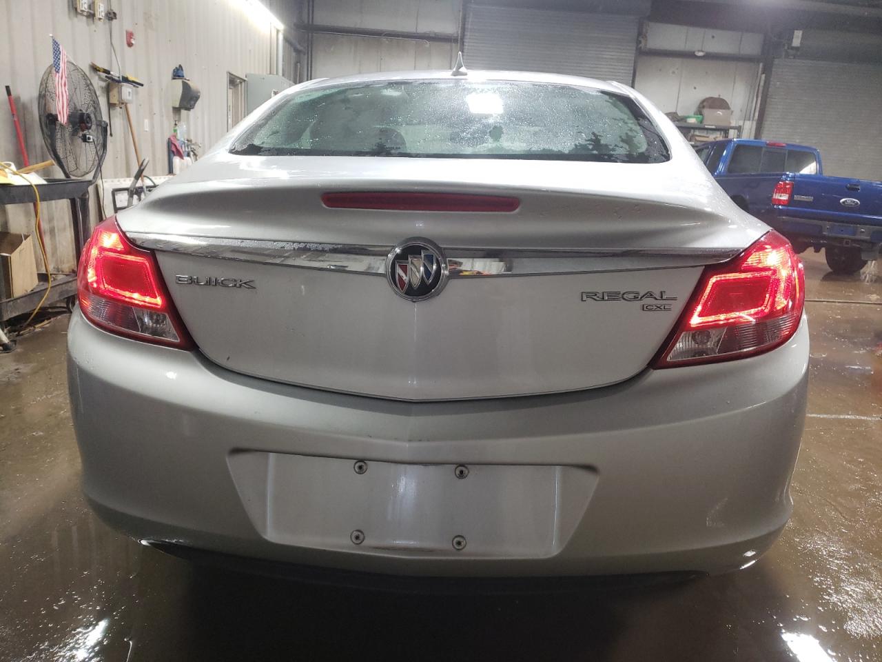 2011 Buick Regal - Image 6