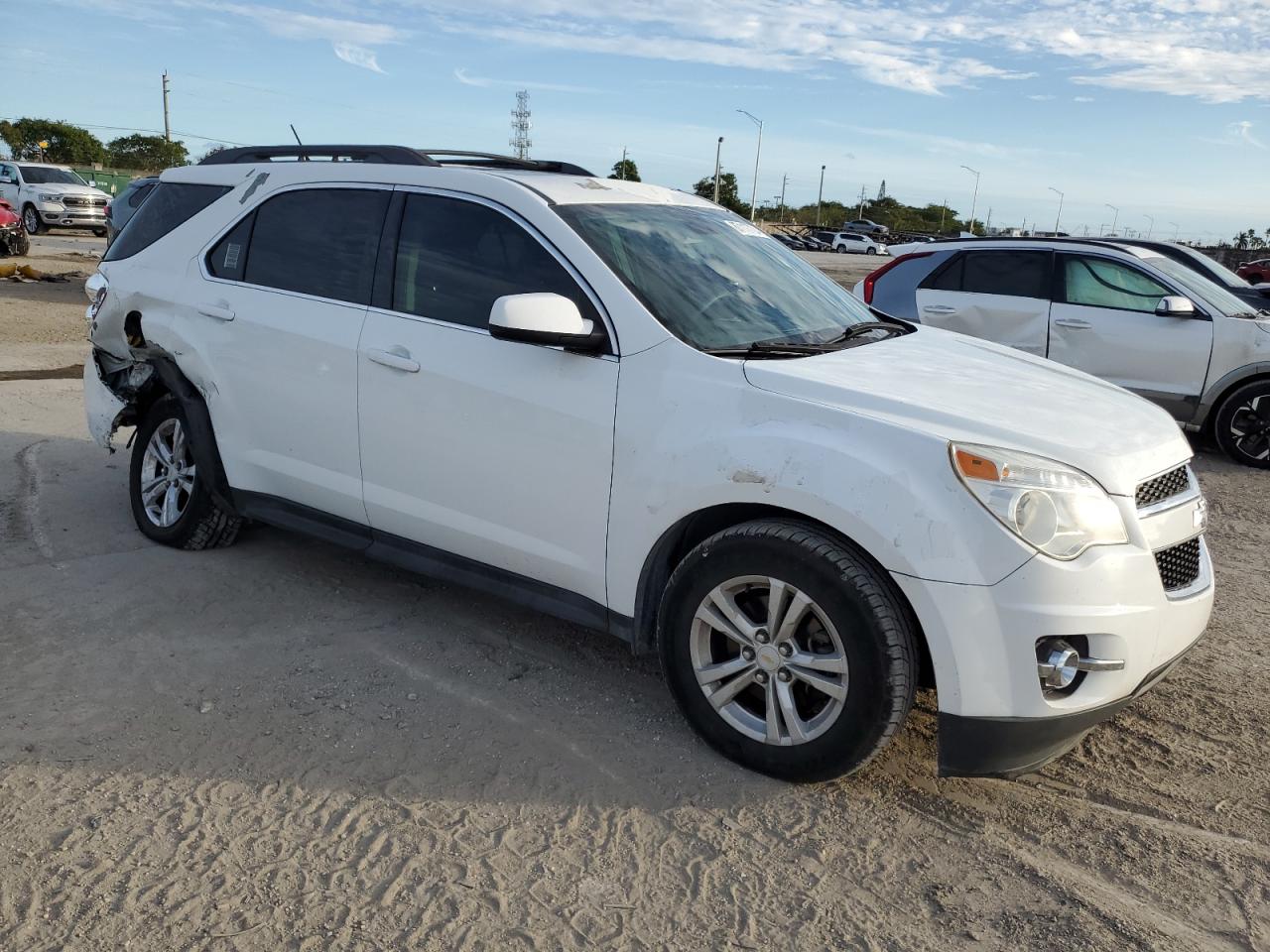 VIN 2GNALPEK6D6233755 2013 CHEVROLET EQUINOX no.4