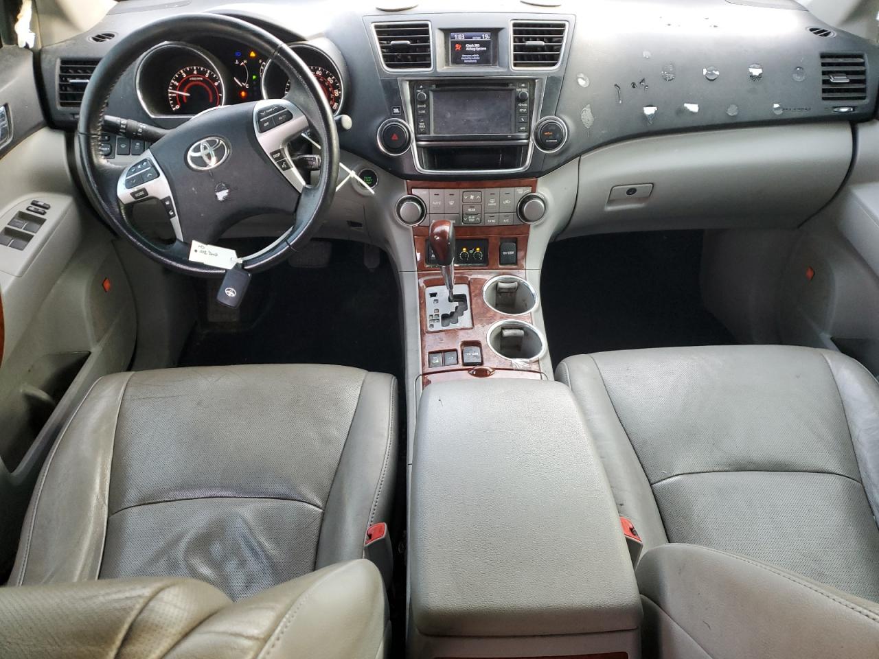 2013 Toyota Highlander - Image 8