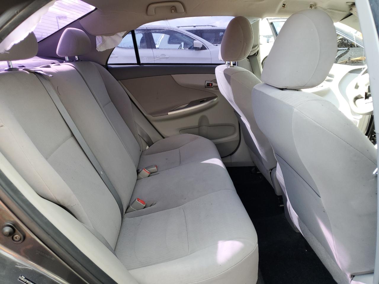 2010 Toyota Corolla - Image 10