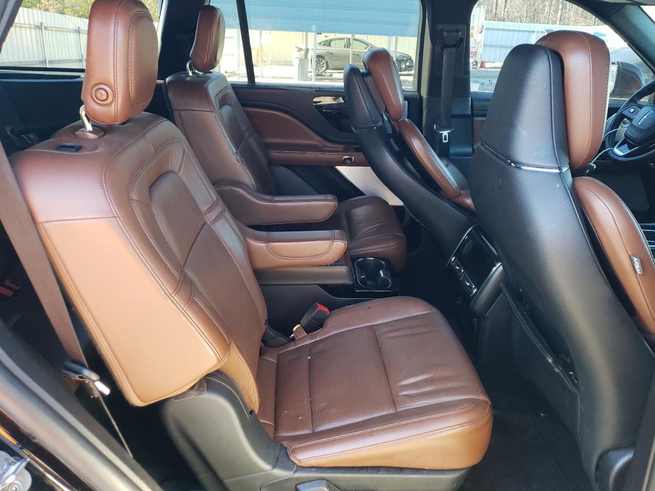 2020 Lincoln Aviator - Image 11
