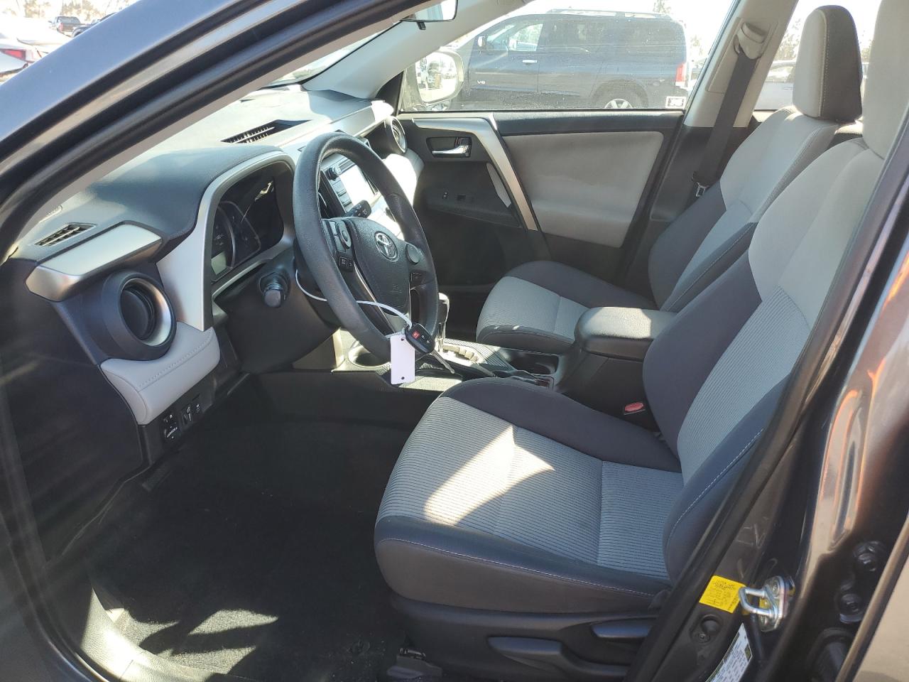 2014 Toyota RAV 4 - Image 7