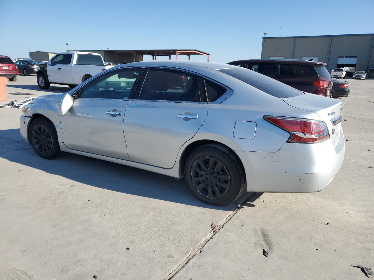 2014 Nissan Altima - Image 2