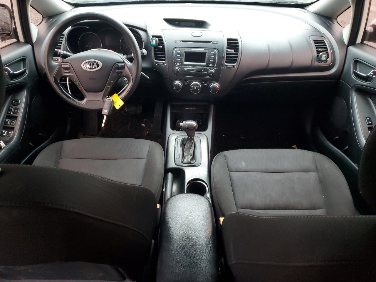 2016 Kia Forte - Image 8