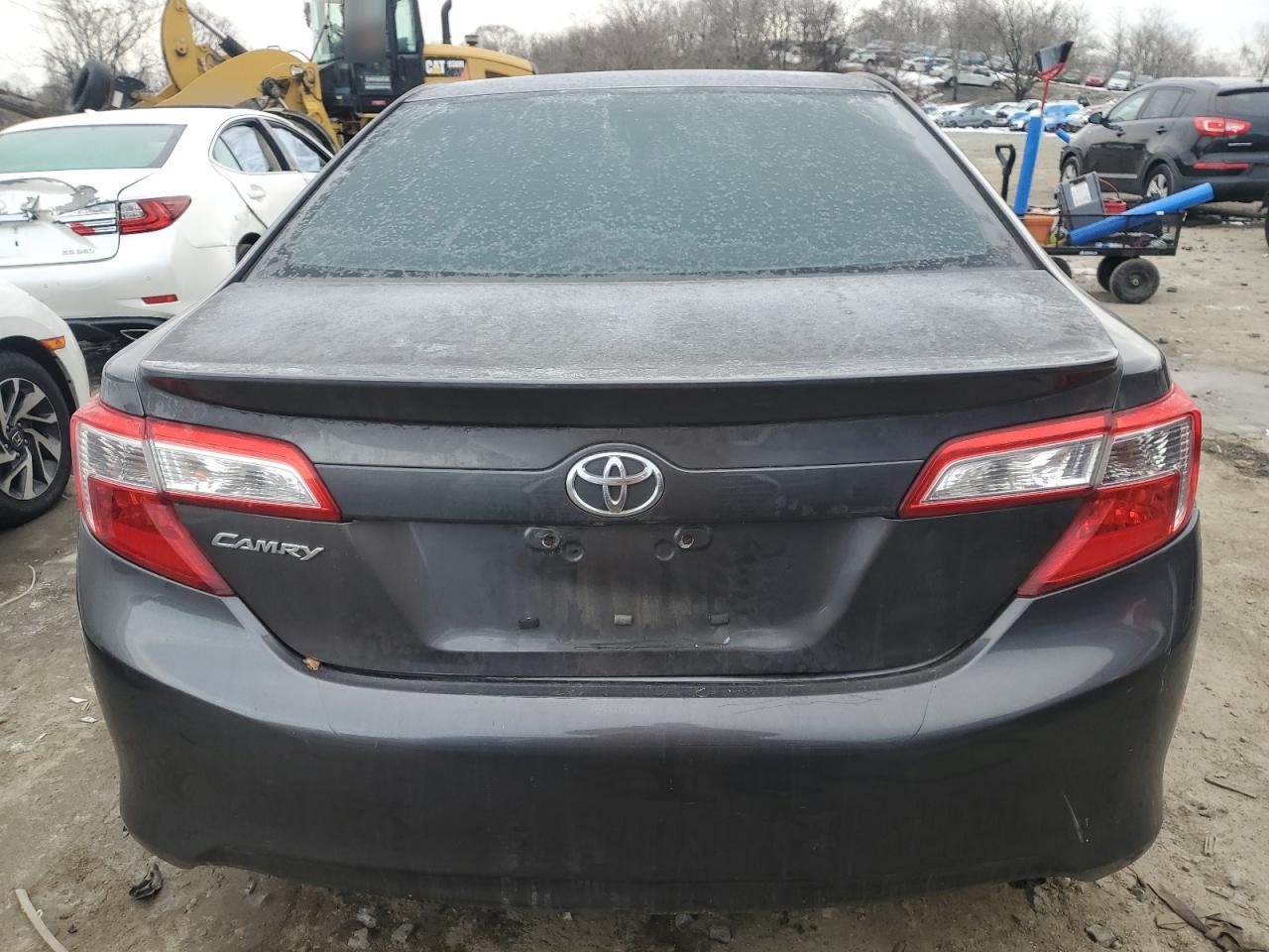 2013 Toyota Camry - Image 6