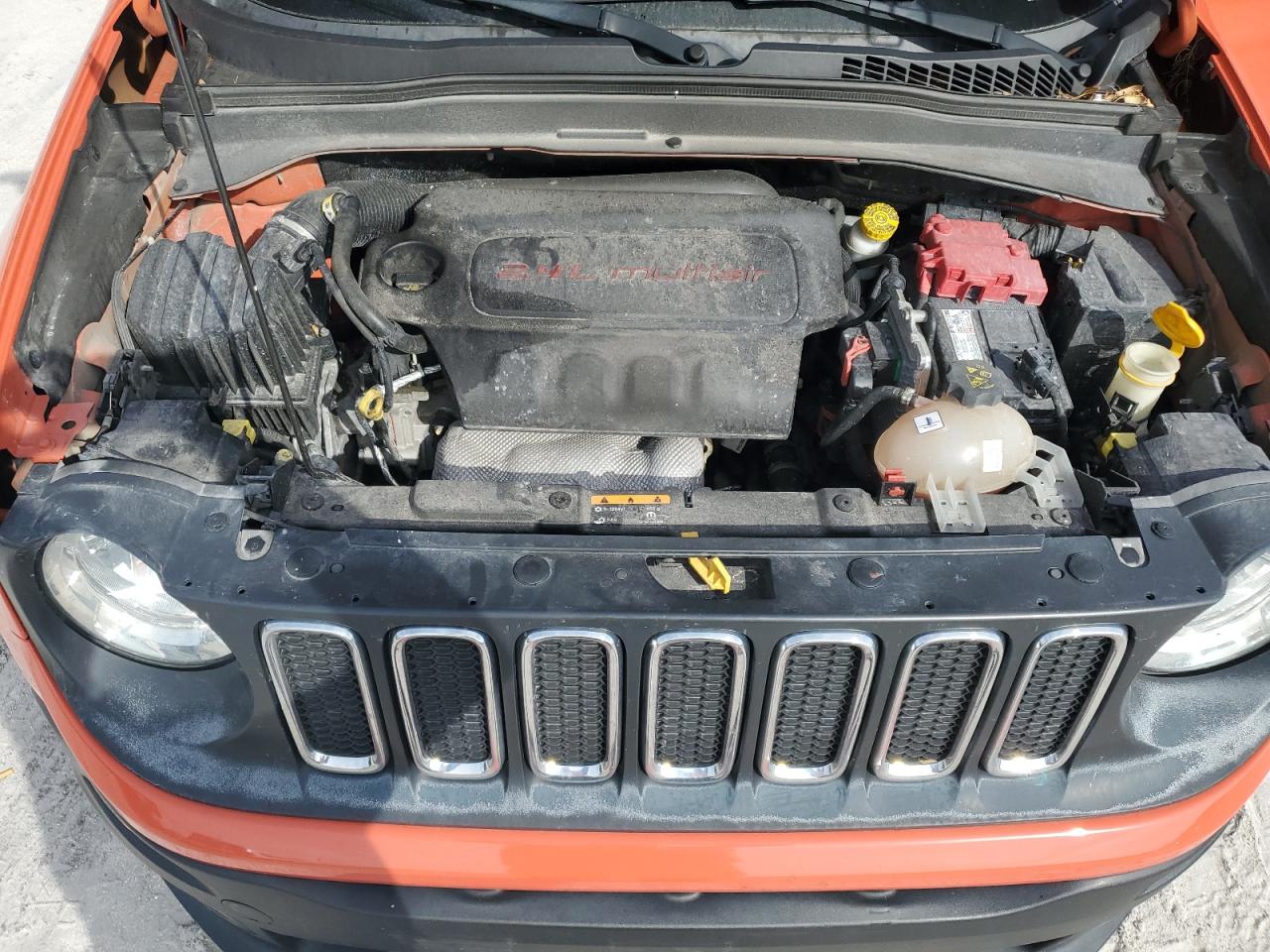 2018 Jeep Renegade - Image 13
