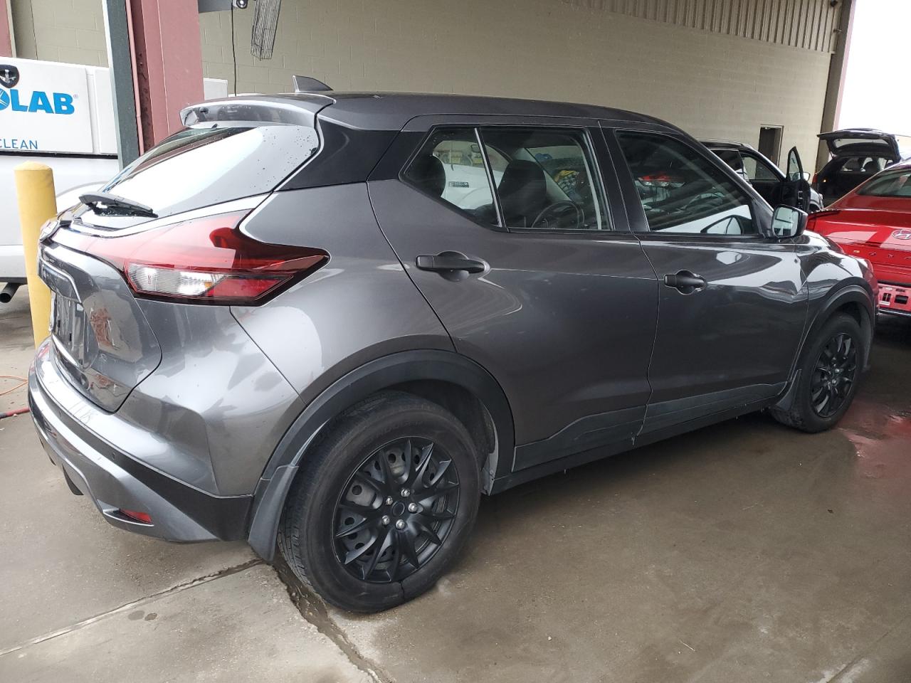 2022 Nissan Kicks - Image 3