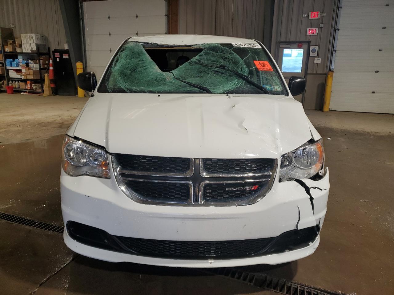 2019 Dodge Caravan - Image 5