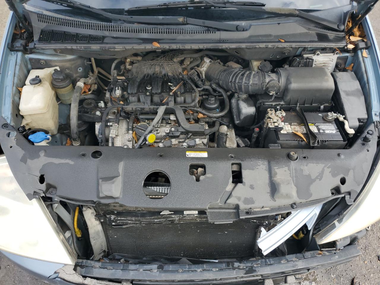 2009 Kia Sedona - Image 12