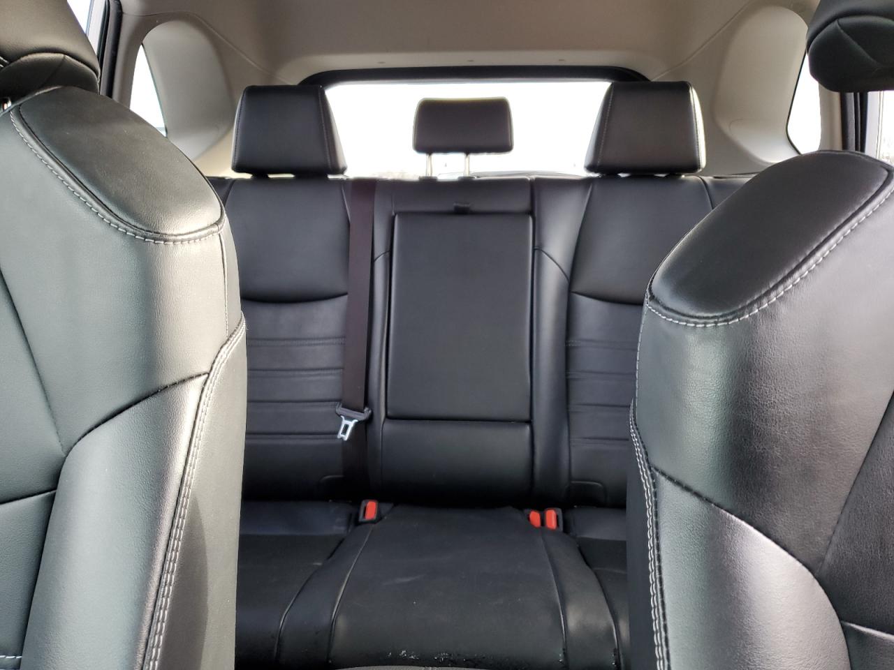 2023 Toyota RAV 4 - Image 10