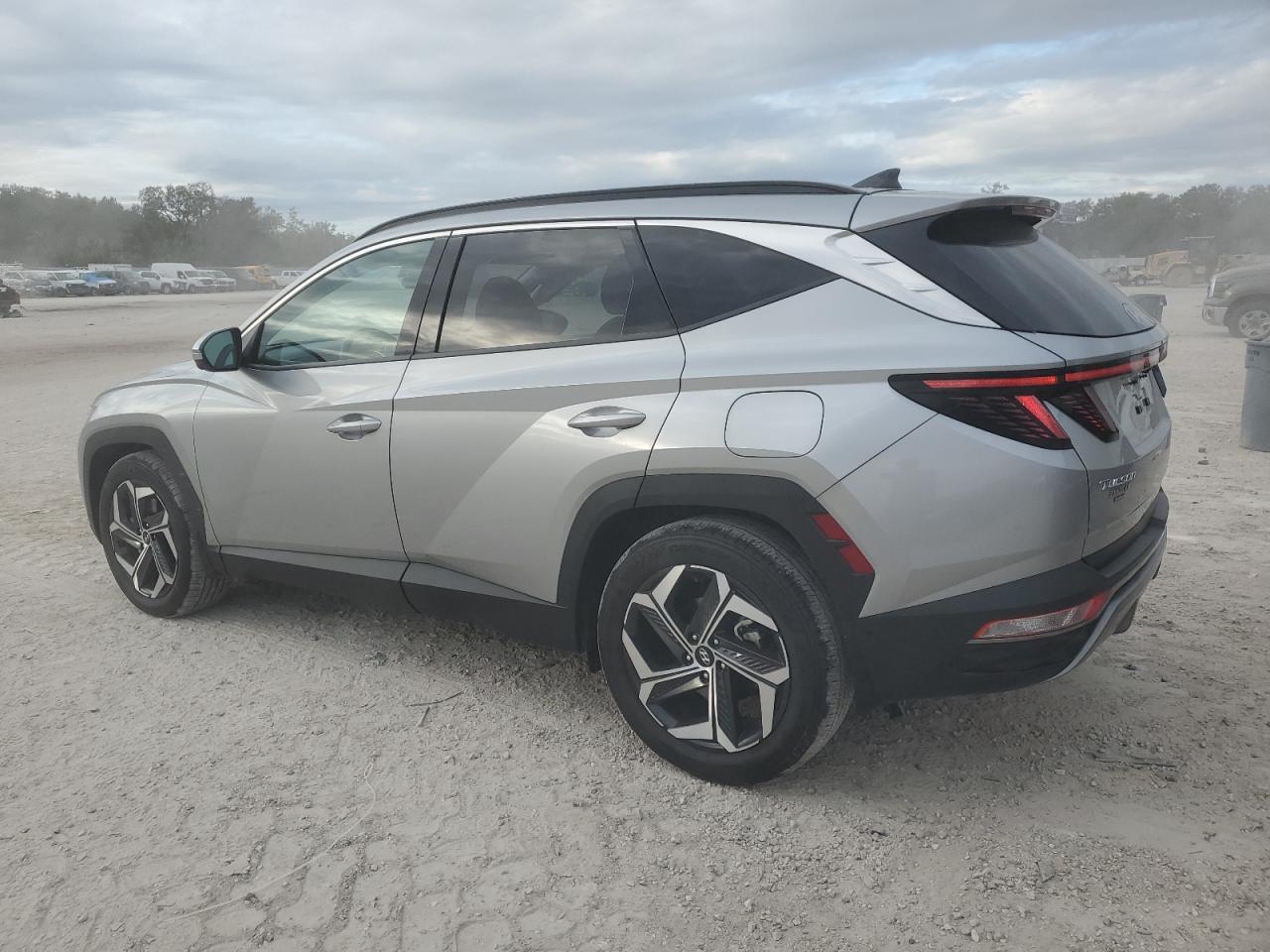 2022 Hyundai Tucson - Image 2