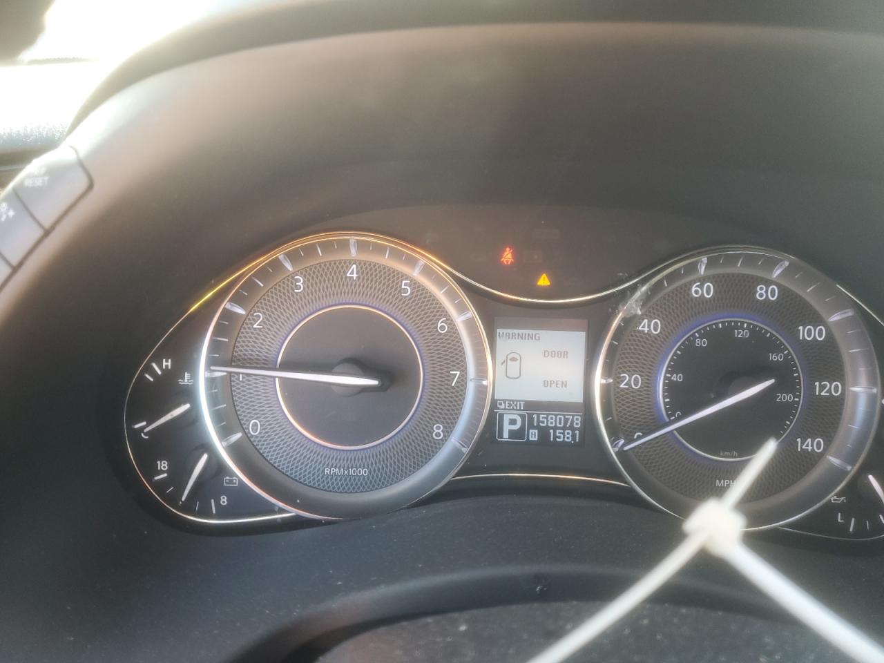 2012 Infiniti QX56 - Image 9