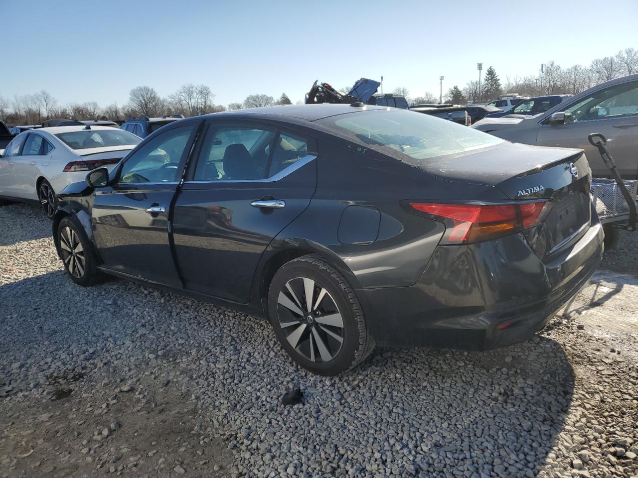 2021 Nissan Altima - Image 2