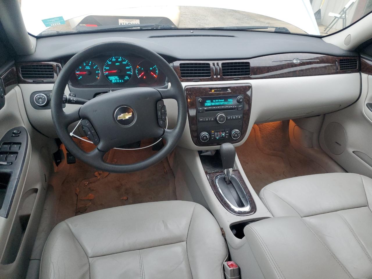 2016 Chevrolet Impala - Image 8