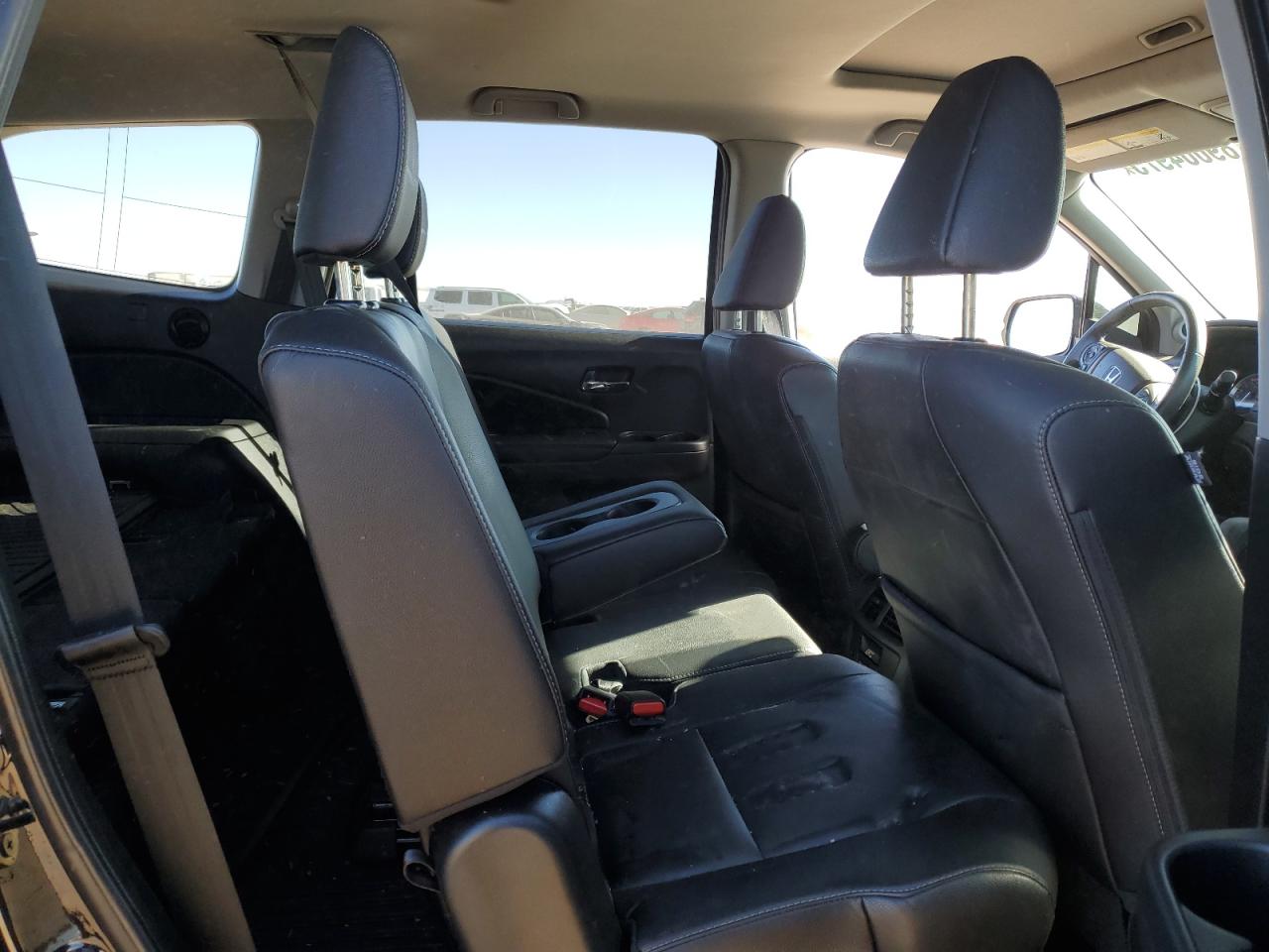 2018 Honda Pilot - Image 11
