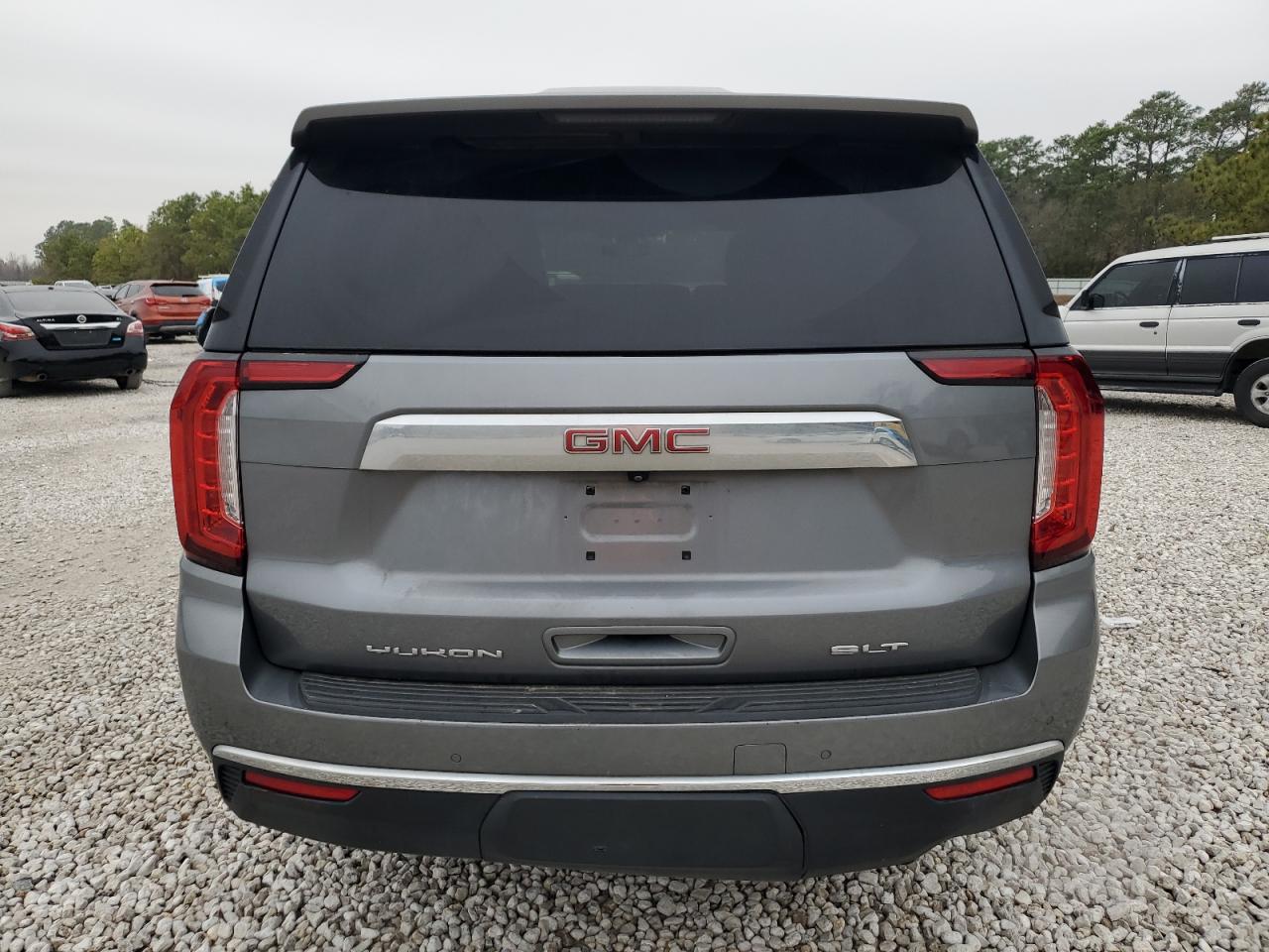 2022 GMC Yukon - Image 6