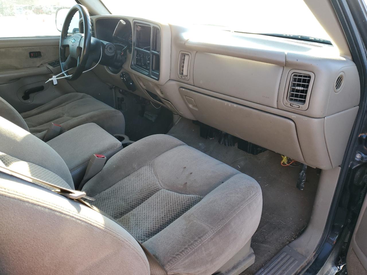 2003 Chevrolet Silverado - Image 8