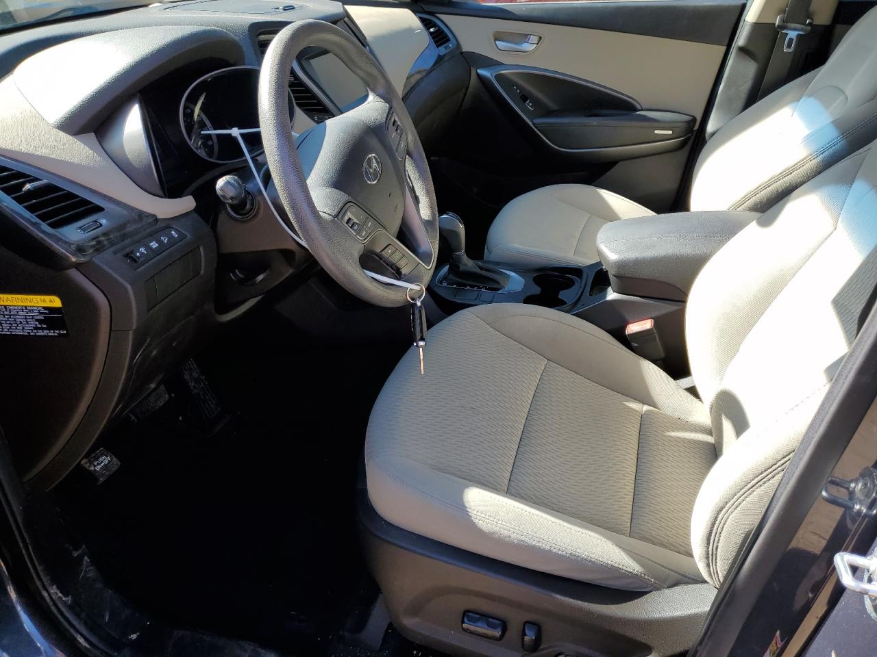 2017 Hyundai Santa Fe - Image 7