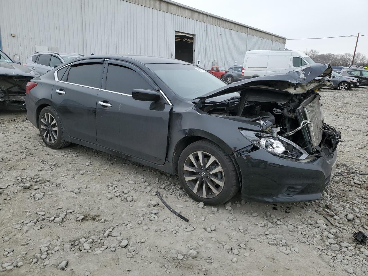 2018 Nissan Altima - Image 4
