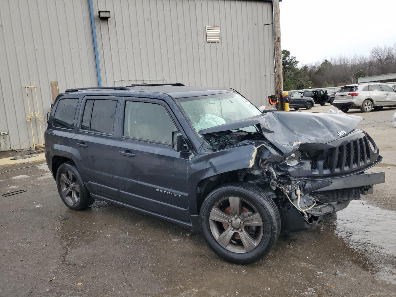 2015 Jeep Liberty (Patriot) - Image 4