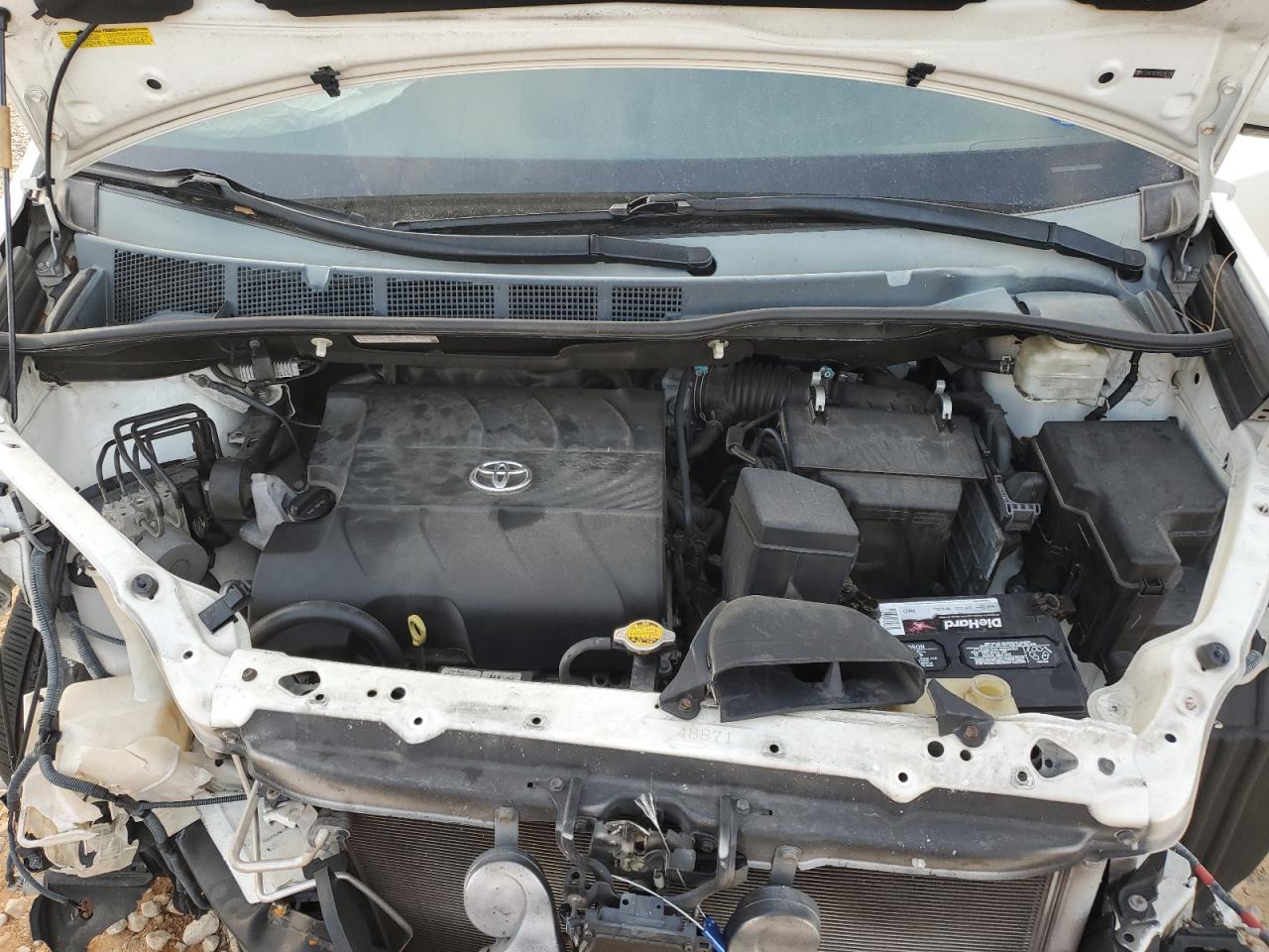 2013 Toyota Sienna - Image 13