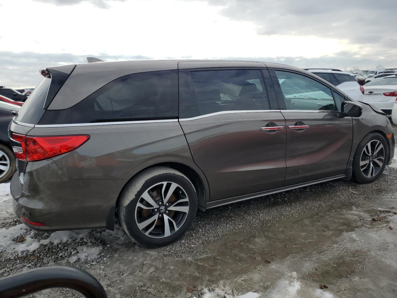 2019 Honda Odyssey - Image 3