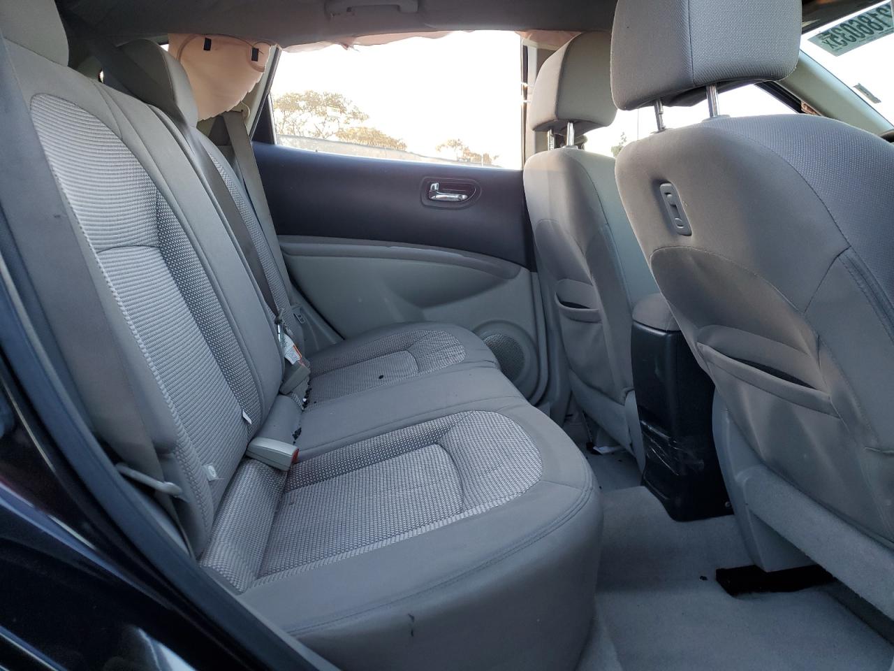 2013 Nissan Rogue - Image 11
