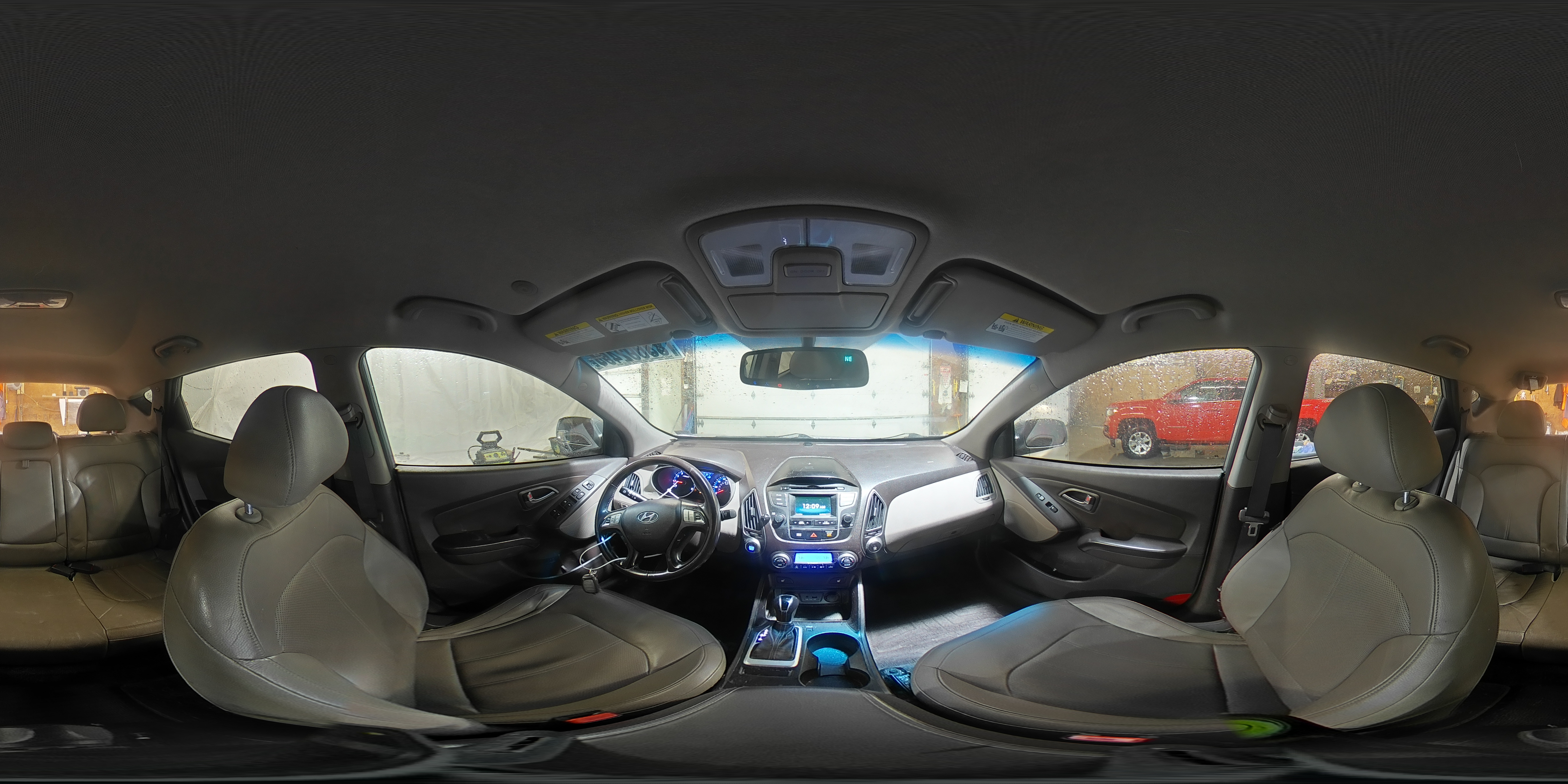 2014 Hyundai Tucson - Image 13