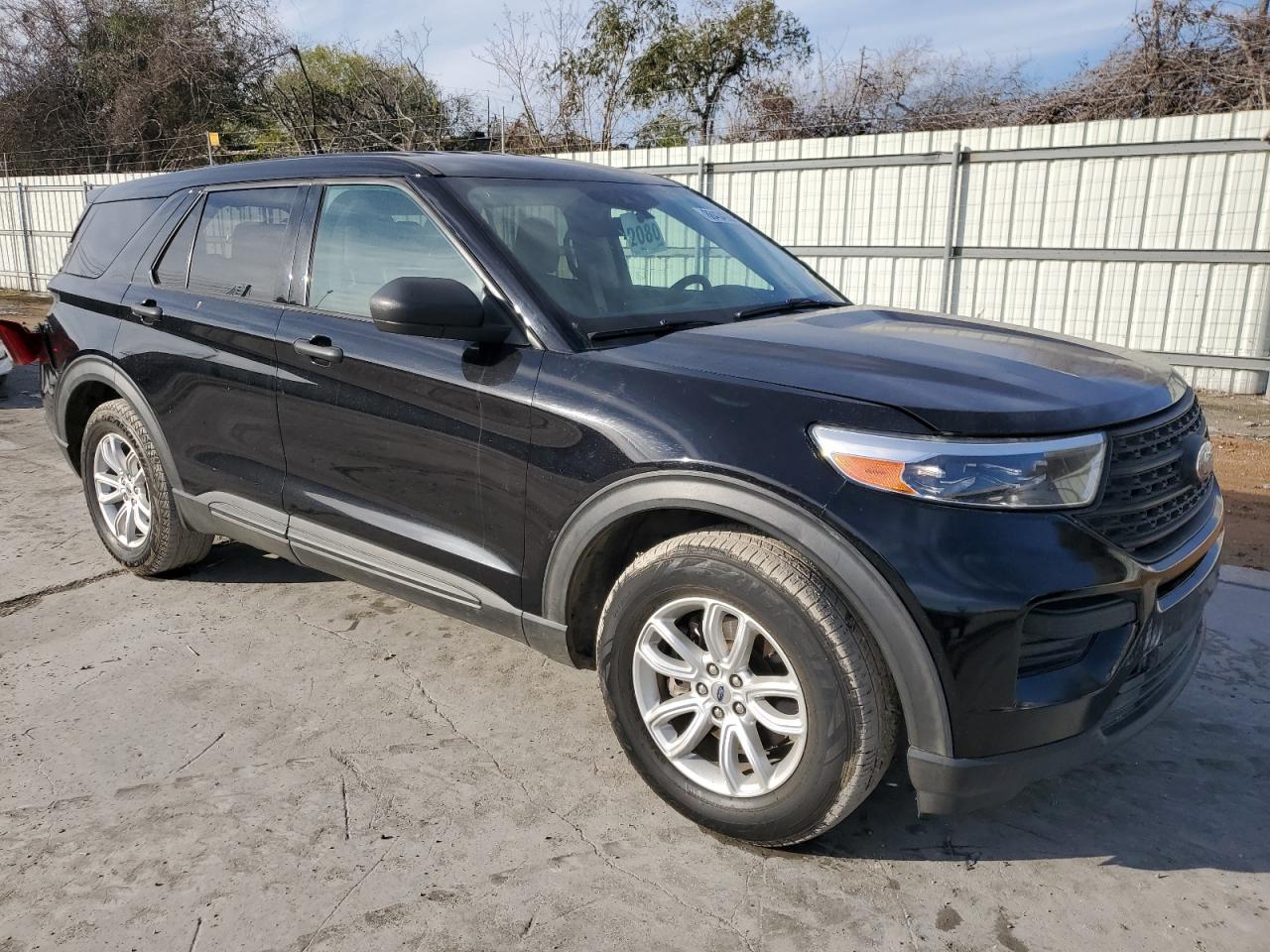 2021 Ford Explorer - Image 4