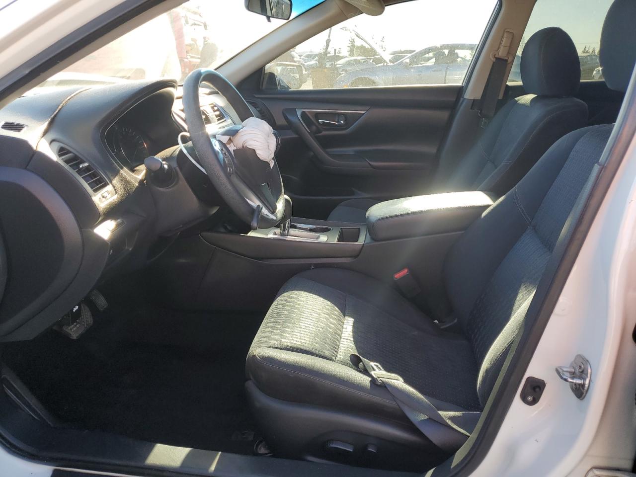2016 Nissan Altima - Image 7