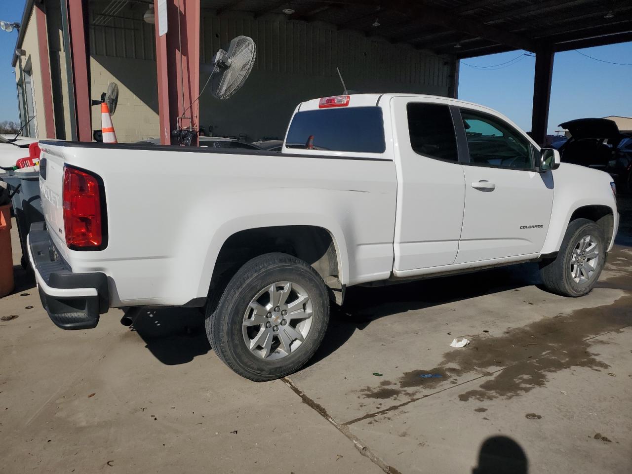 2022 Chevrolet Colorado - Image 3
