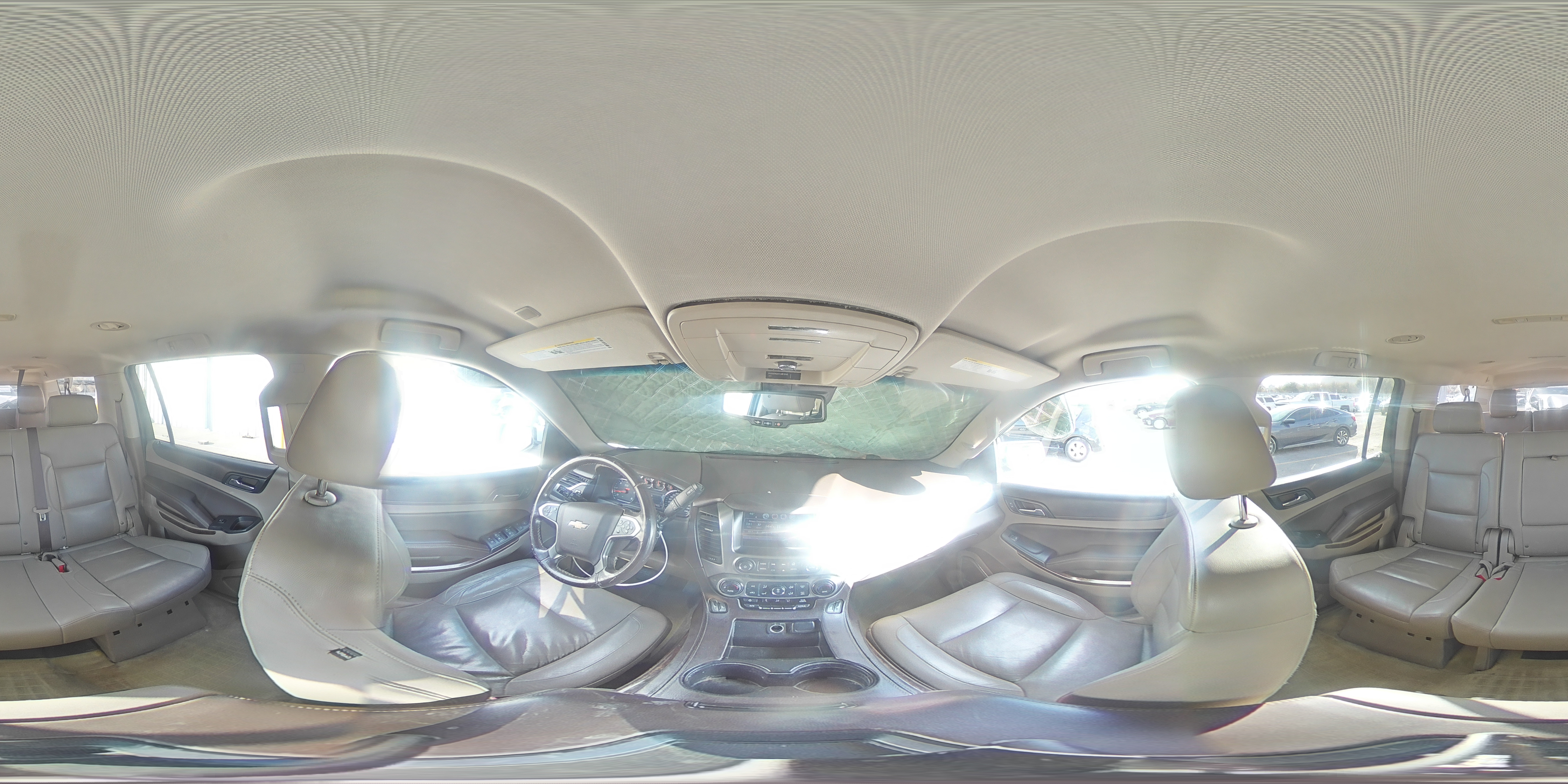 2018 Chevrolet Suburban - Image 14