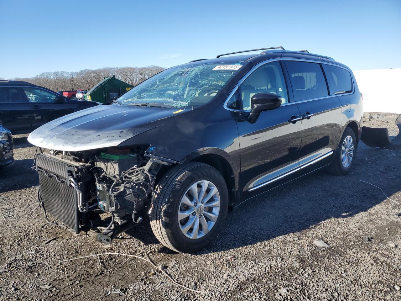 2018 Chrysler Pacifica - Image 1
