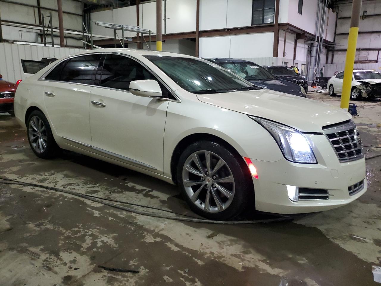2013 Cadillac XTS - Image 4