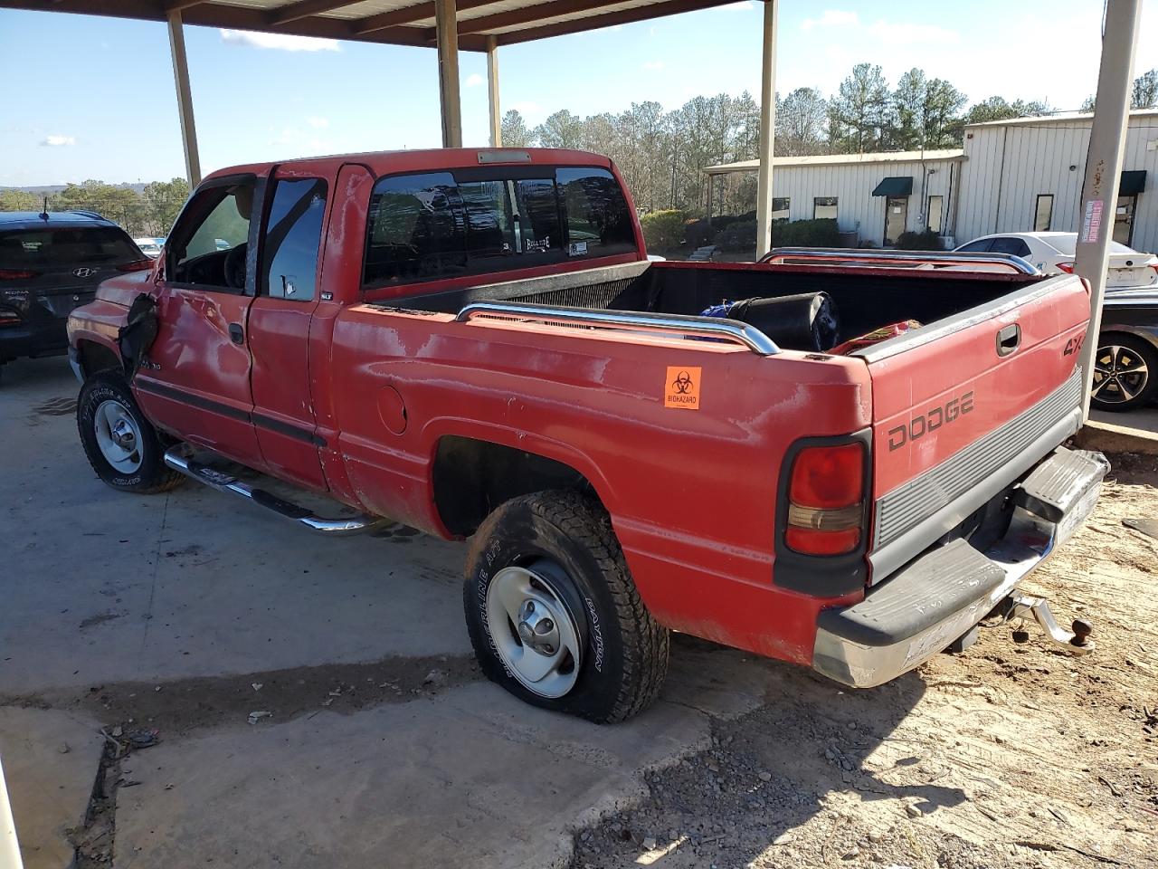 2000 Dodge RAM - Image 2