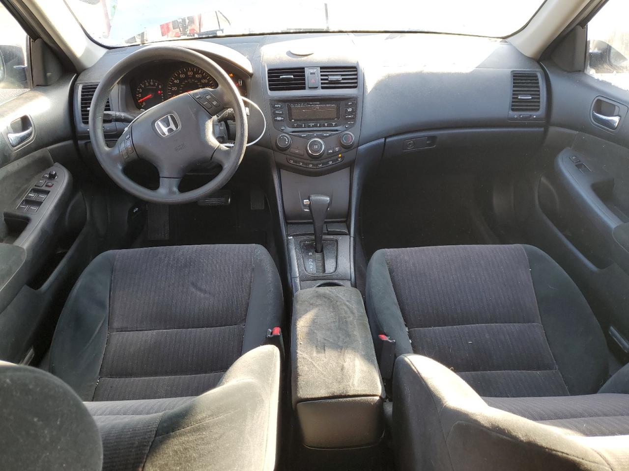 2004 Honda Accord - Image 8
