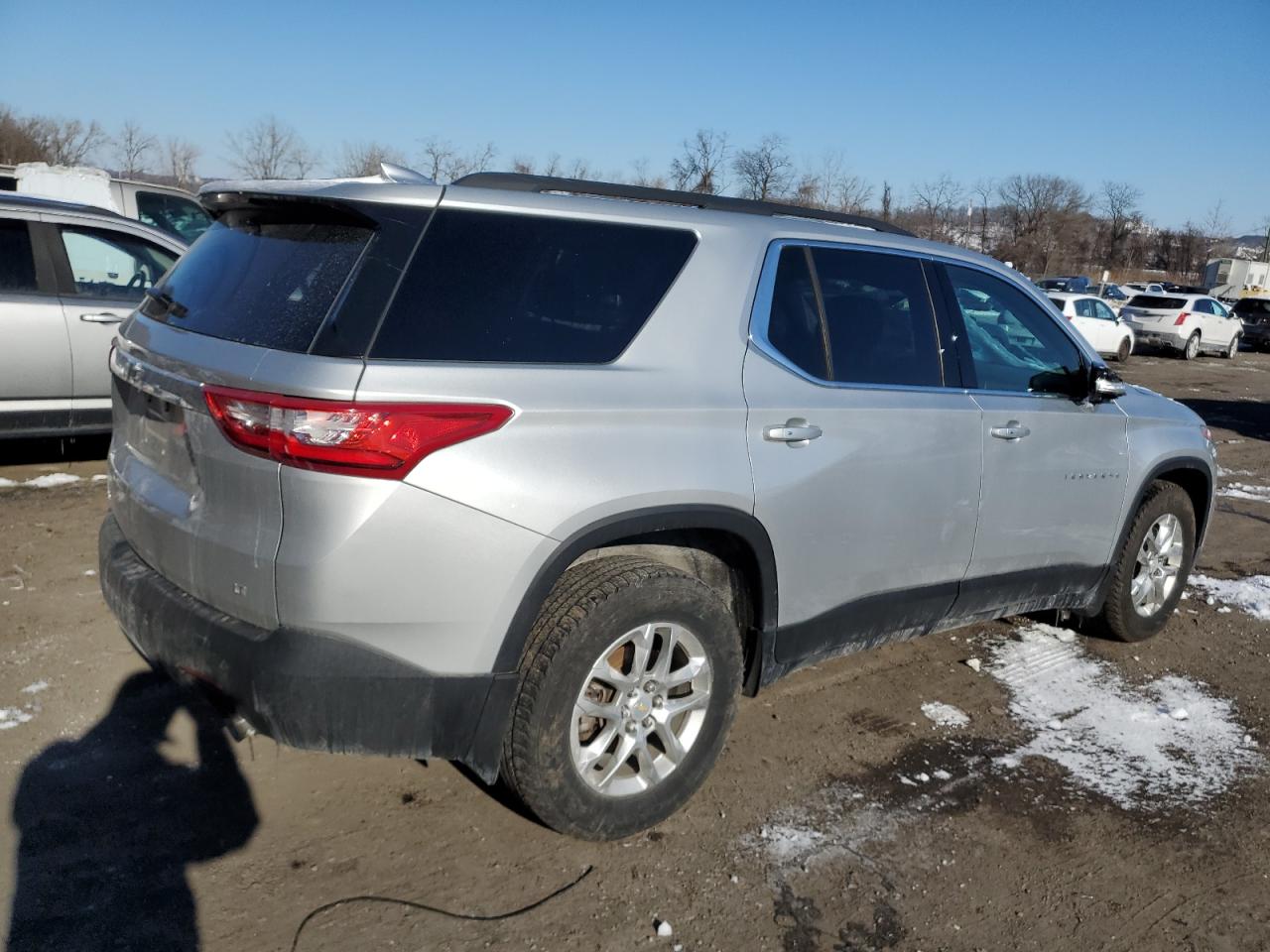 2020 Chevrolet Traverse - Image 3