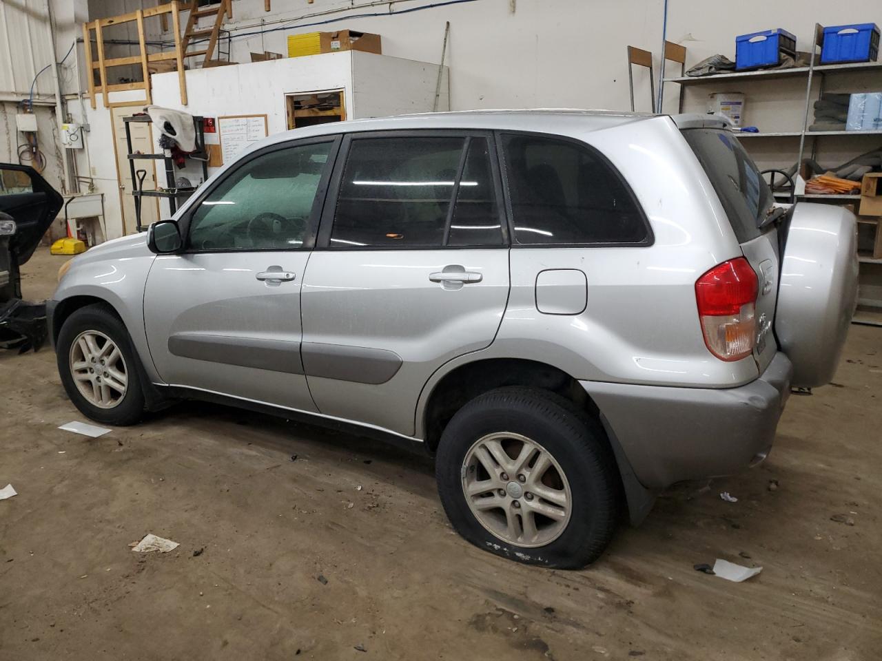 2001 Toyota RAV 4 - Image 2