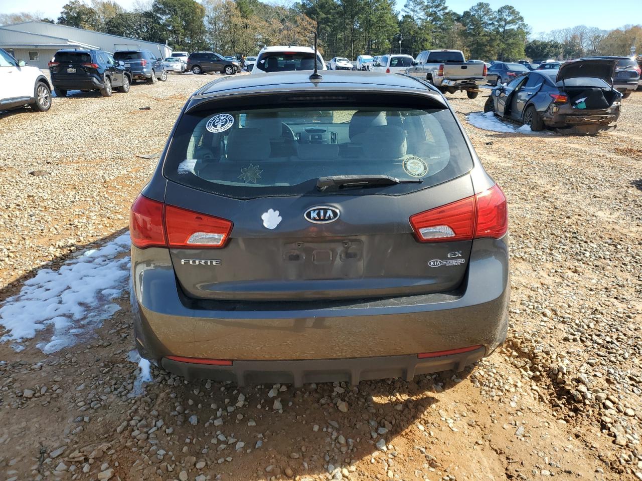 2011 Kia Forte - Image 6