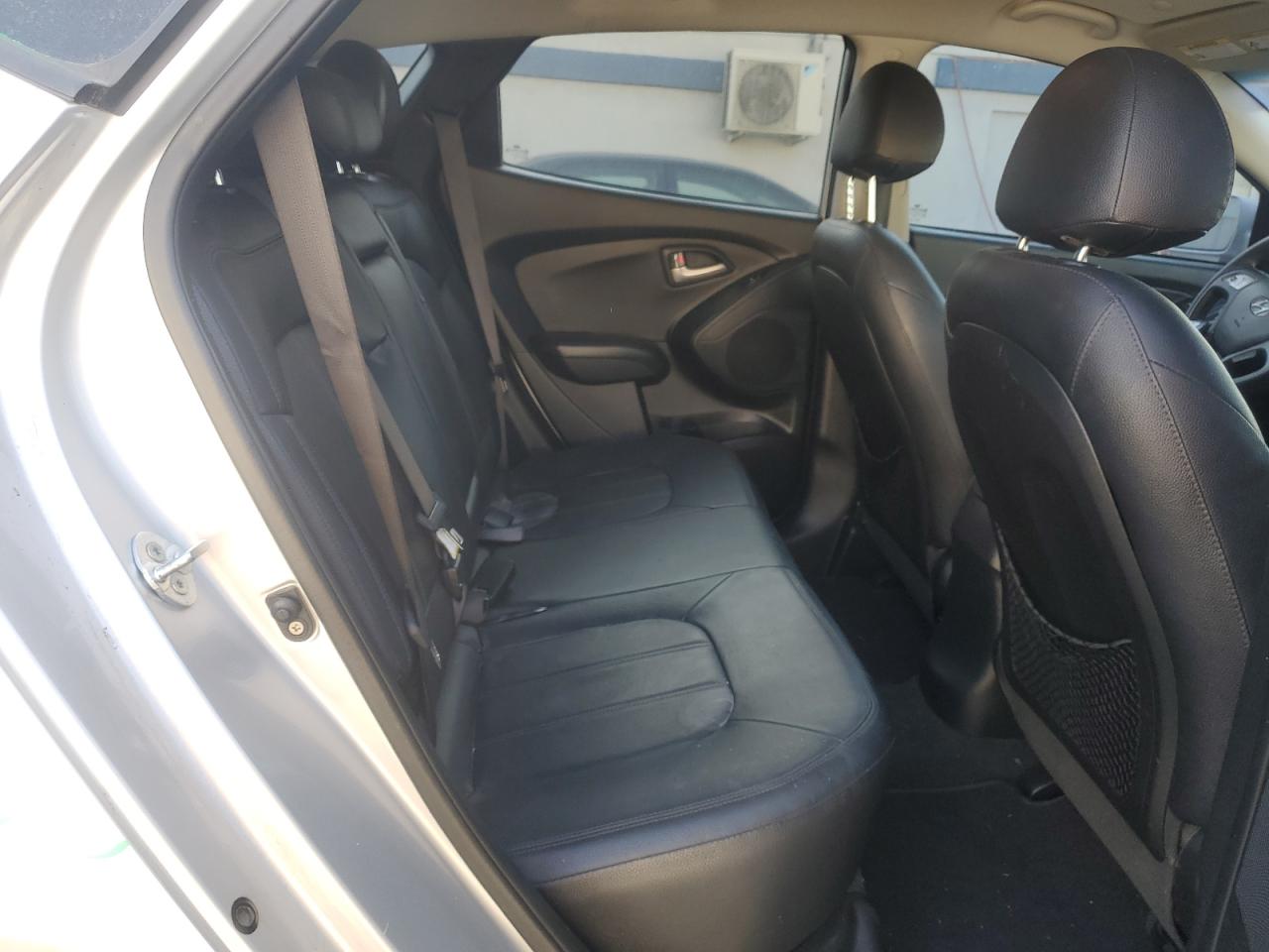 2013 Hyundai Tucson - Image 11