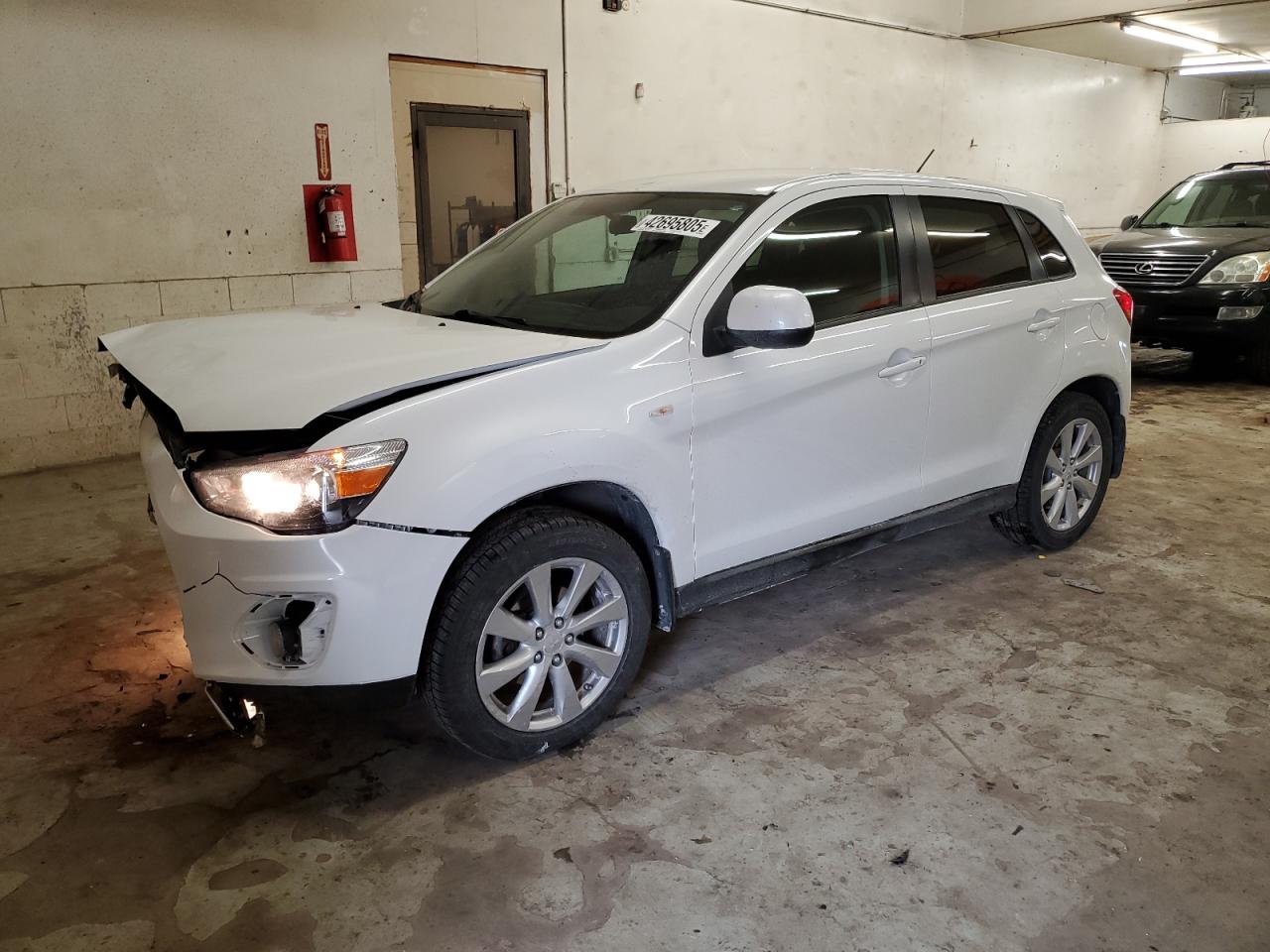 2015 Mitsubishi Outlander - Image 1
