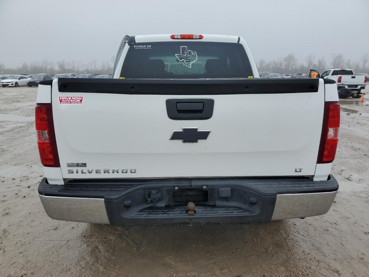 2012 Chevrolet Silverado - Image 6