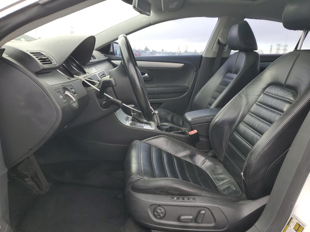 2010 Volkswagen Passat CC - Image 7