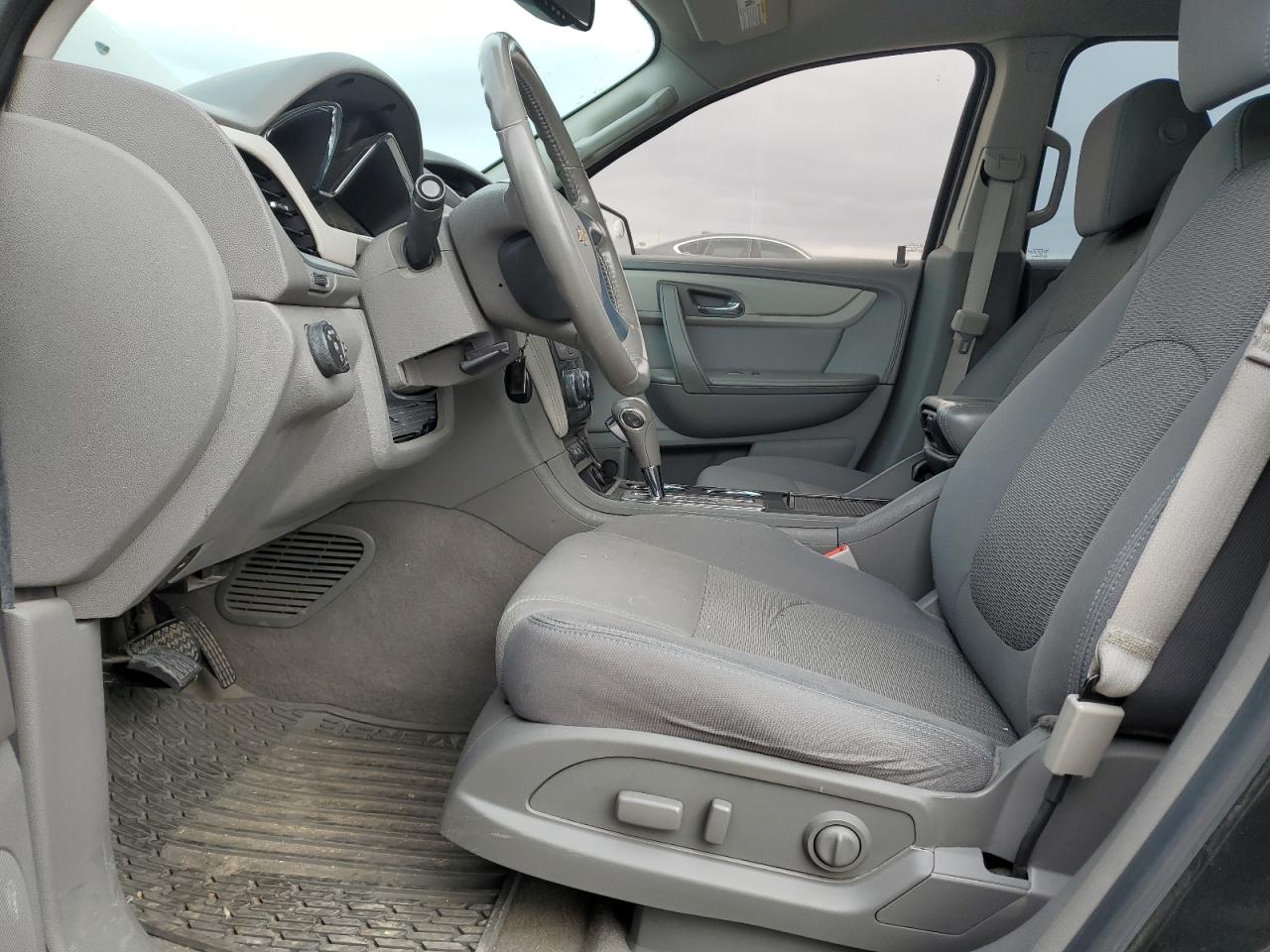 2014 Chevrolet Traverse - Image 7