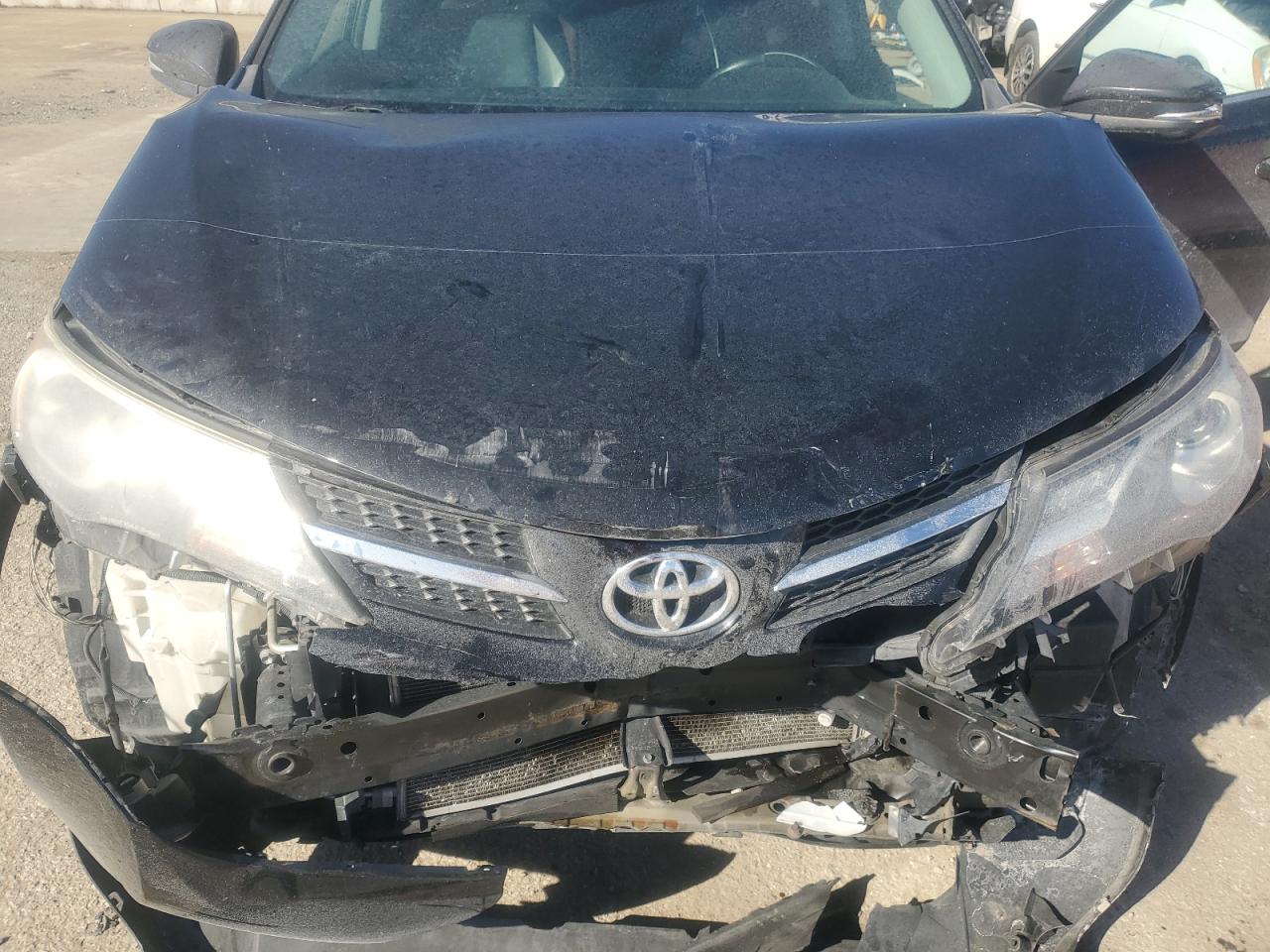 2015 Toyota RAV 4 - Image 12