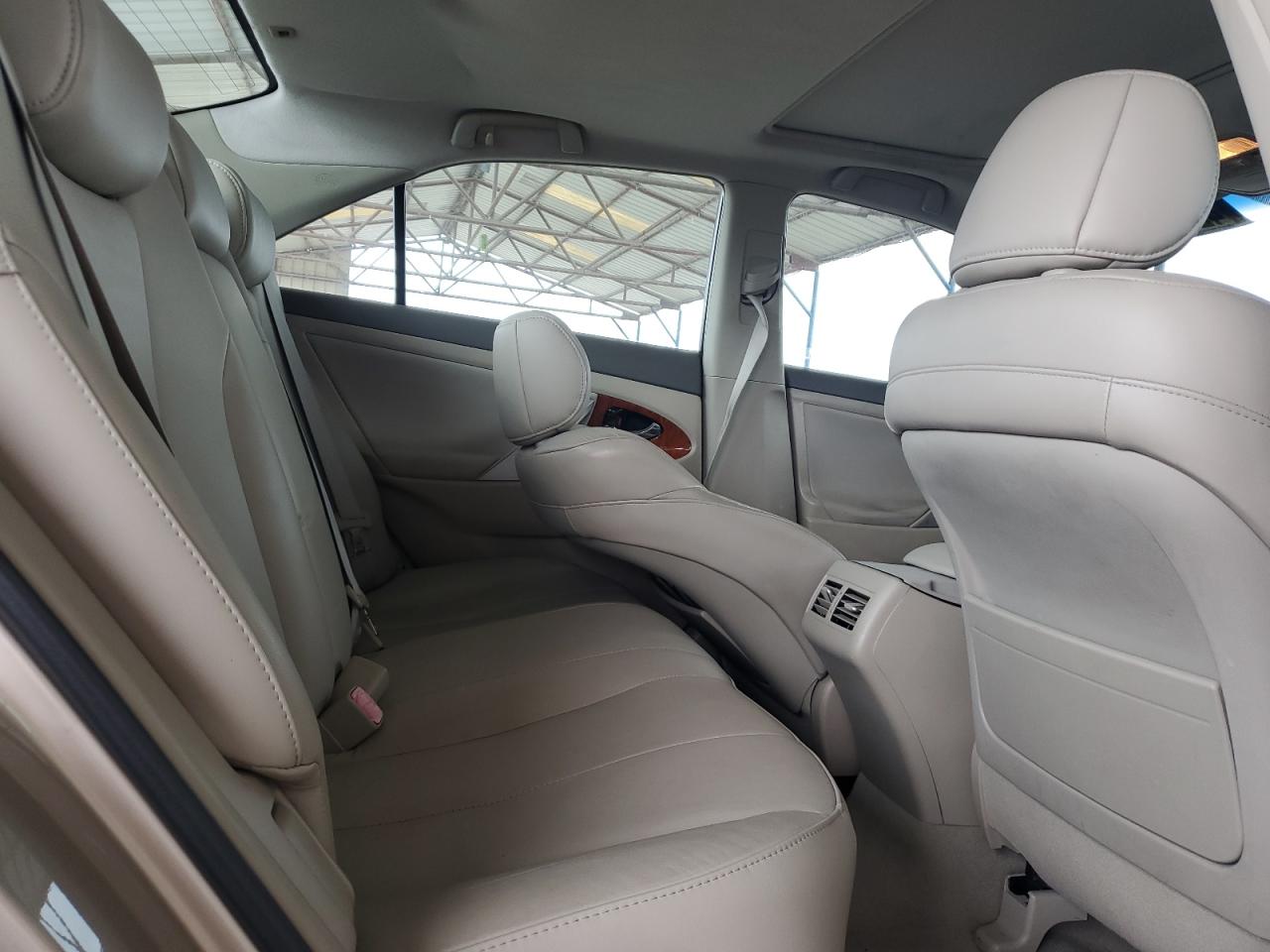 2008 Toyota Camry - Image 10